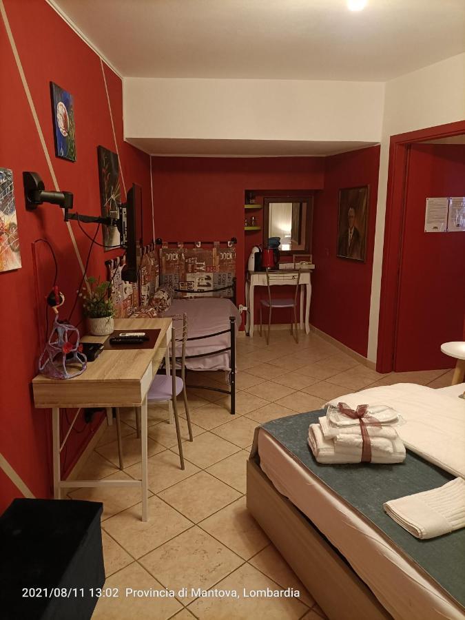 B&B "La Foresteria Del Merlin Cocai" Mantova Exteriör bild